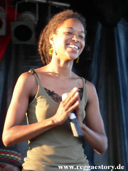 Lilian Gold