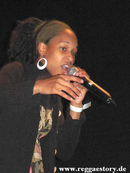 Lilian Gold