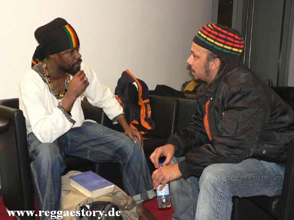 Pat & Nitelife