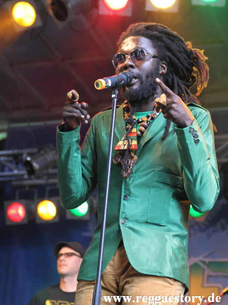 Jah Bouks