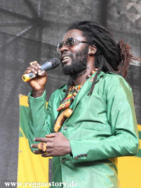 Jah Bouks