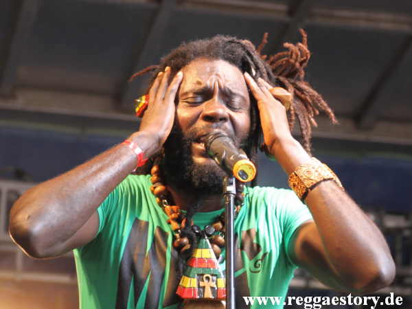 Jah Bouks