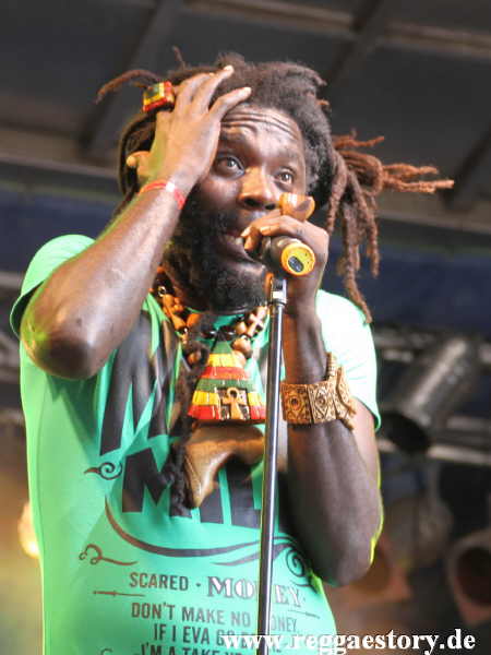 Jah Bouks