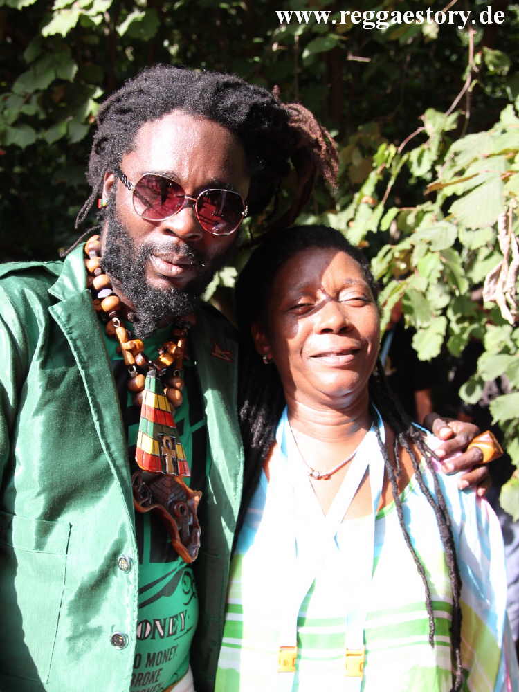 Jah Bouks