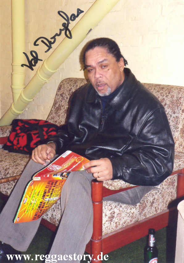 Val Douglas