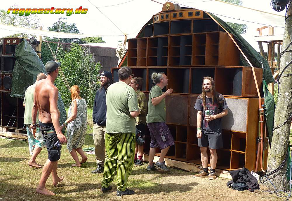 Mandlion & Zion Garden - Roots Camp 2025