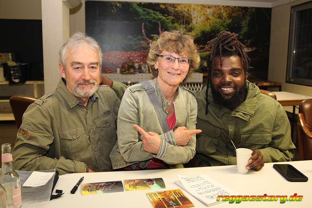 AYaksta & reggaestory.de
