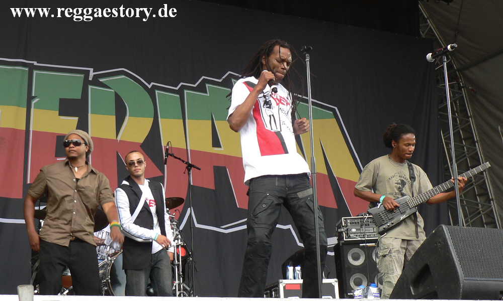 Ranking Roger - Police In Dub