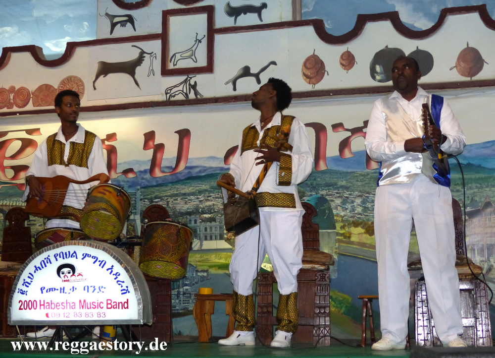 2000 Habesha Cultural Restaurant - Addis Ababa