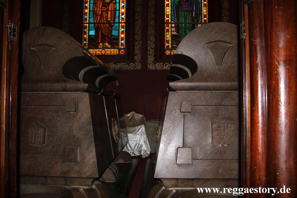 Menen Asfaw & Haile Selassie - Holy Trinity Cathedral - Addis Ababa